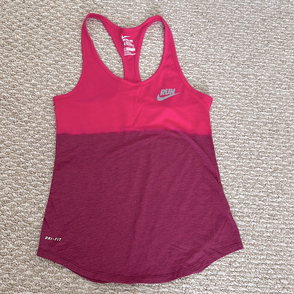 Move Nike racerback drifit tank
